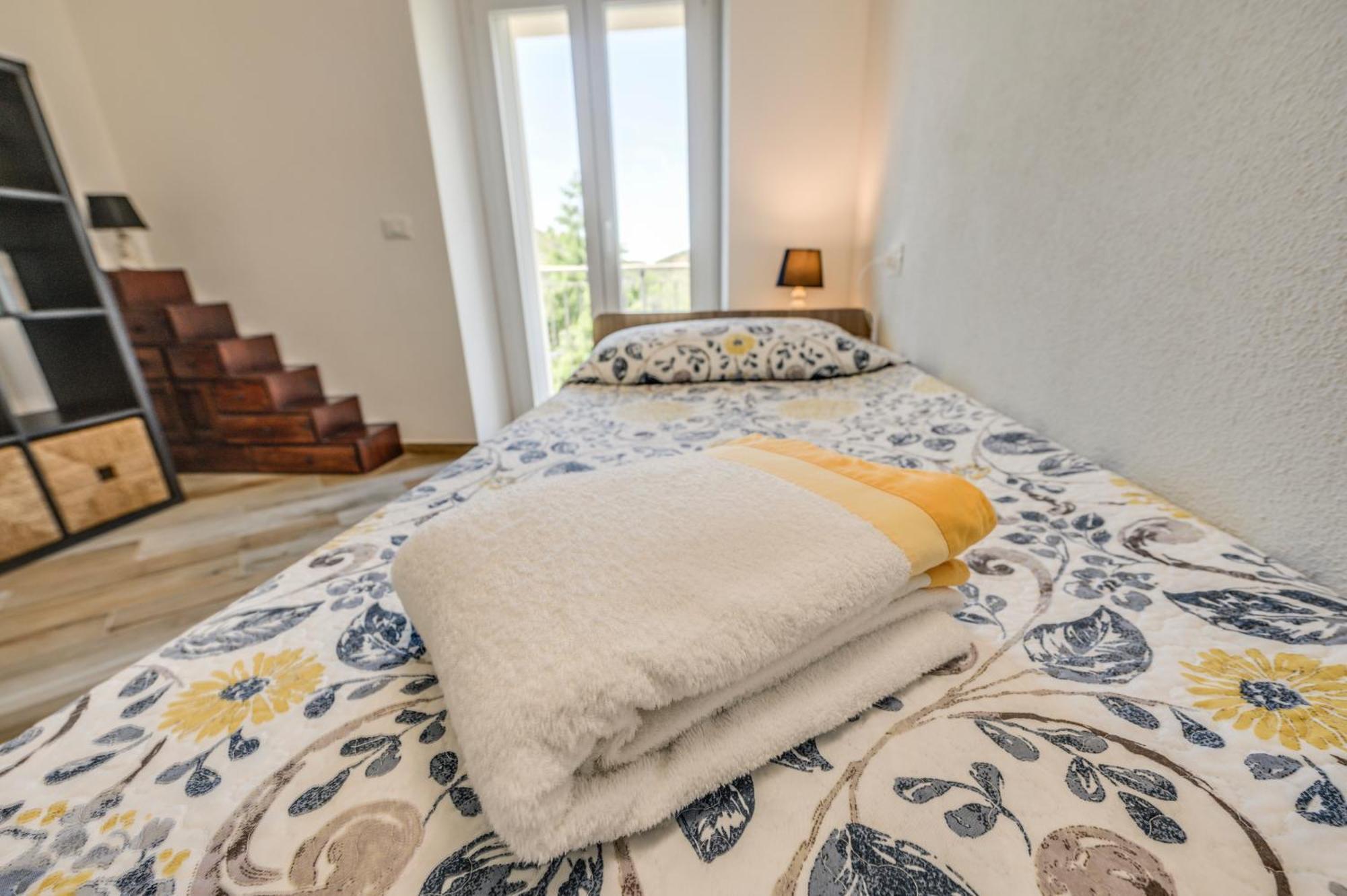 Apartamento Ca' Rondine Castiglione Chiavarese Exterior foto